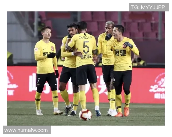 广州恒大淘宝对阵重庆斯威精彩回顾及赛后分析全景展现